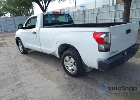 2010 Toyota Tundra Grade V6 z USA, uszkodzony, nr VIN 5TFLU5F10AX022832